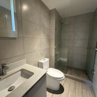 004D4388-5AA5-4E0B-8A68-E9981711371C_1_105_c