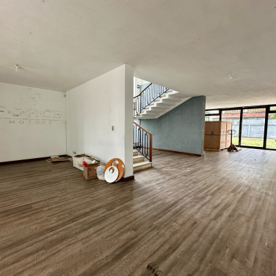 Casa Comercial en Alquiler en Zona 9